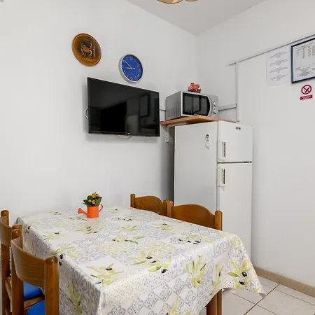 Апартаменты By The Sea Banjole, - 2229 *