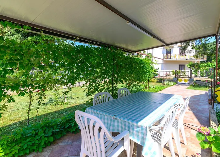 By The Sea Banjole, - 2229